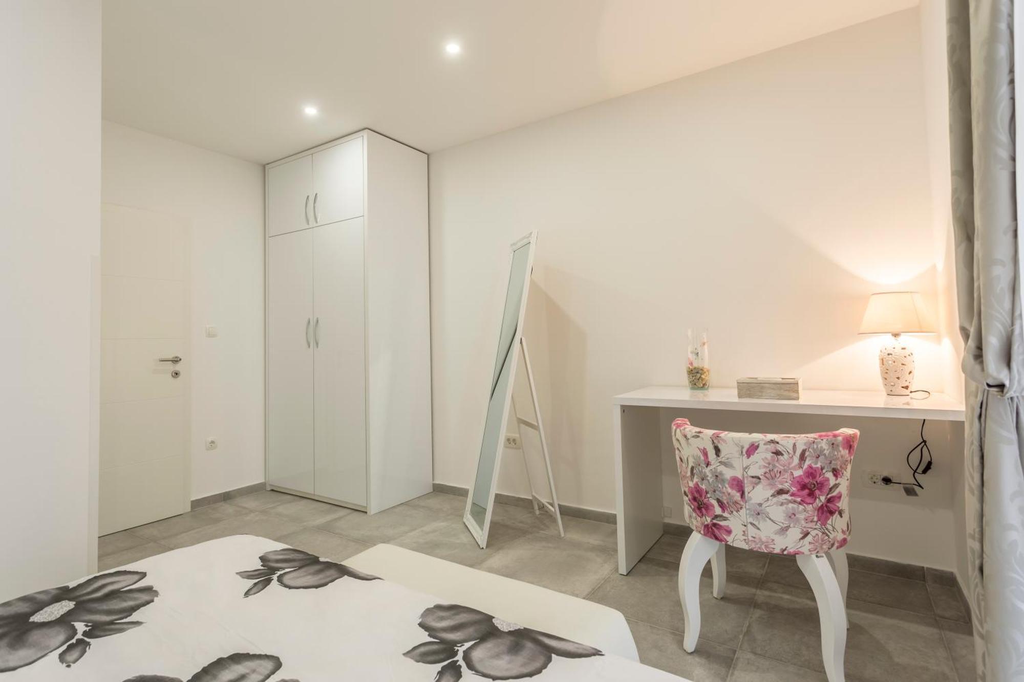 Holiday Apartments Stobrec 2 Сплит Екстериор снимка