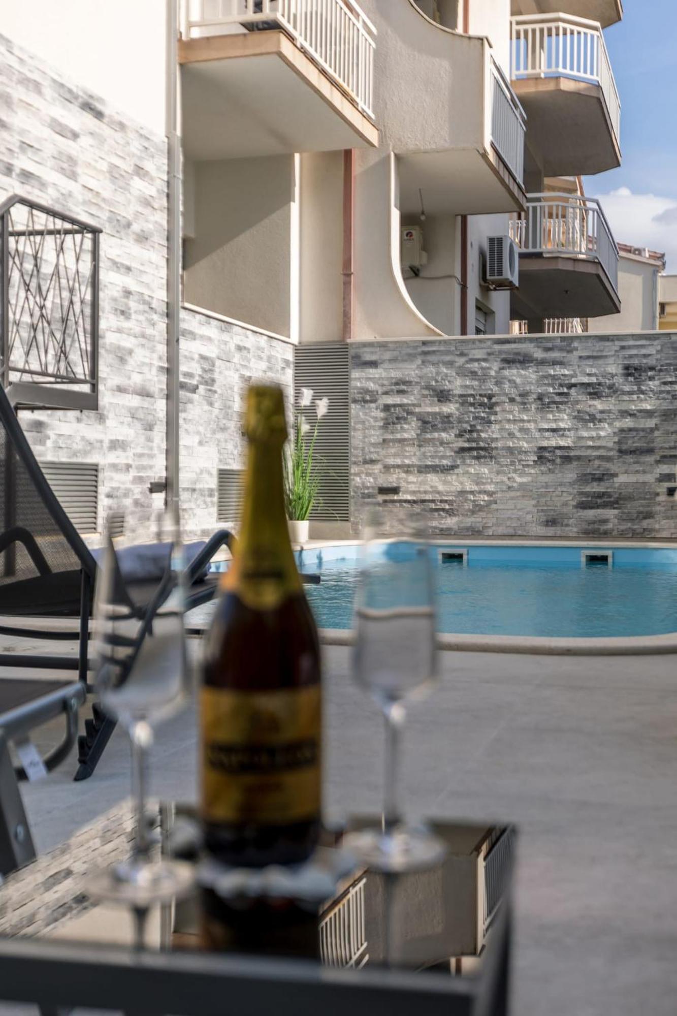 Holiday Apartments Stobrec 2 Сплит Екстериор снимка