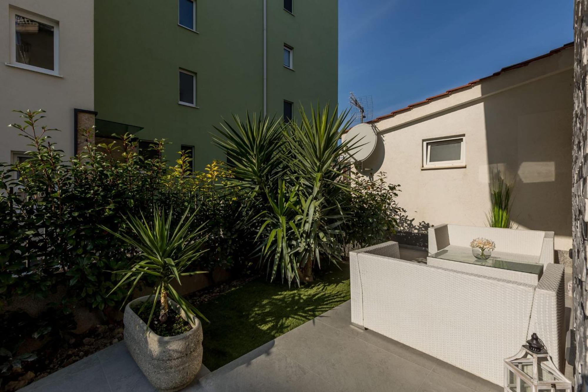 Holiday Apartments Stobrec 2 Сплит Екстериор снимка